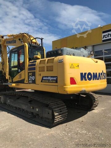 Komatsu PC210LCI-11 Komatsu PC210LCI-11
