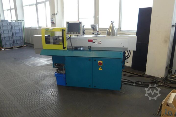 Injection molding machine BOY 22 E