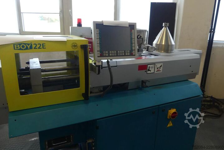 Injection molding machine BOY 22 E