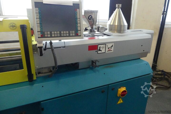 Injection molding machine BOY 22 E