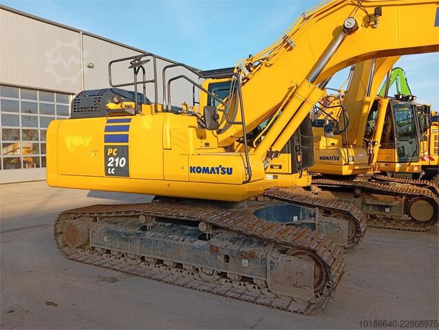 Komatsu PC210LC-11E0 Komatsu PC210LC-11E0