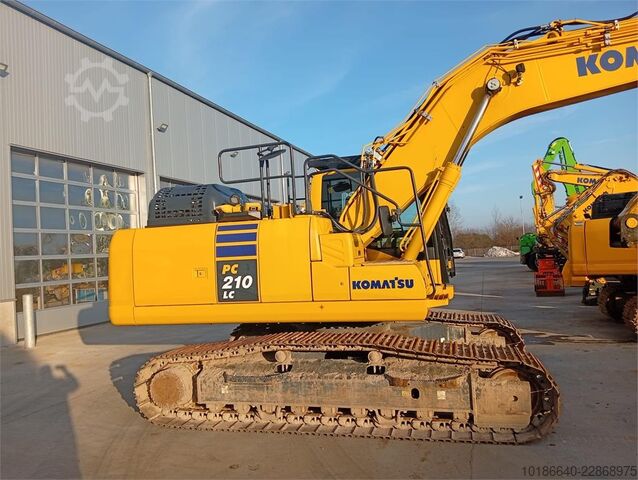 Komatsu PC210LC-11E0 Komatsu PC210LC-11E0
