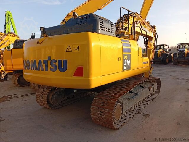 Komatsu PC210LC-11E0 Komatsu PC210LC-11E0