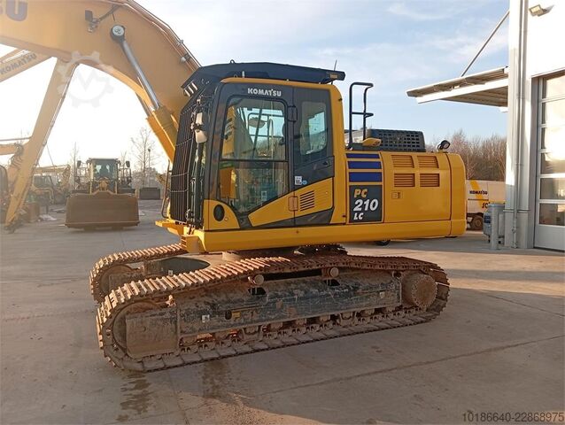 Komatsu PC210LC-11E0 Komatsu PC210LC-11E0