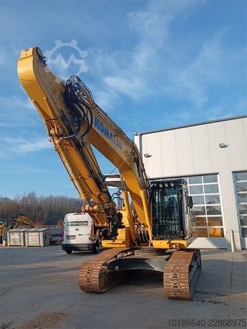 Komatsu PC210LC-11E0 Komatsu PC210LC-11E0