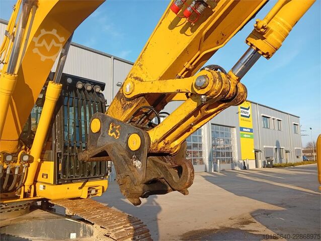 Komatsu PC210LC-11E0 Komatsu PC210LC-11E0
