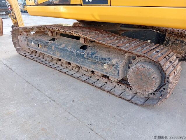 Komatsu PC210LC-11E0 Komatsu PC210LC-11E0