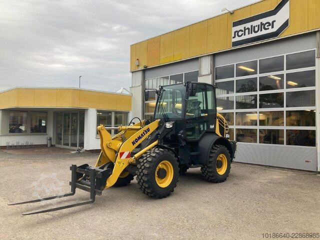 Komatsu WA80M-8E0 Komatsu WA80M-8E0