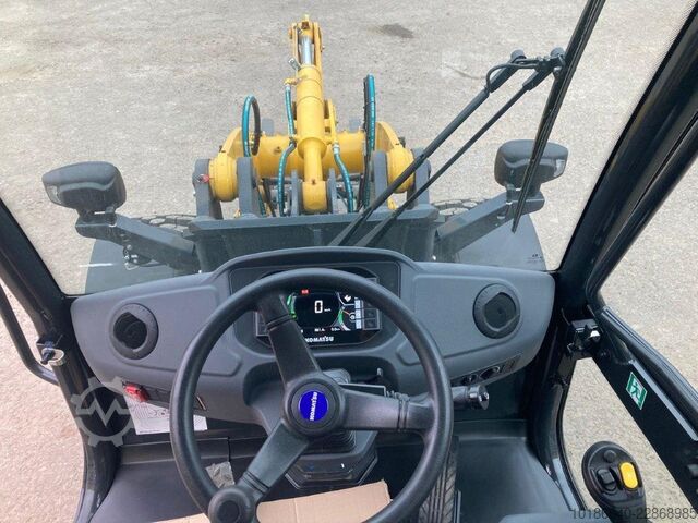 Komatsu WA80M-8E0 Komatsu WA80M-8E0