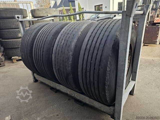 2010 HANKOOK TL 10. Anhängerreifen 445/65 R22.5, 4 Stück, 12/13 mm Profil. HANKOOK TL 10. TRAILER BAND 445/65 r 22.5   4 STUKS  12...