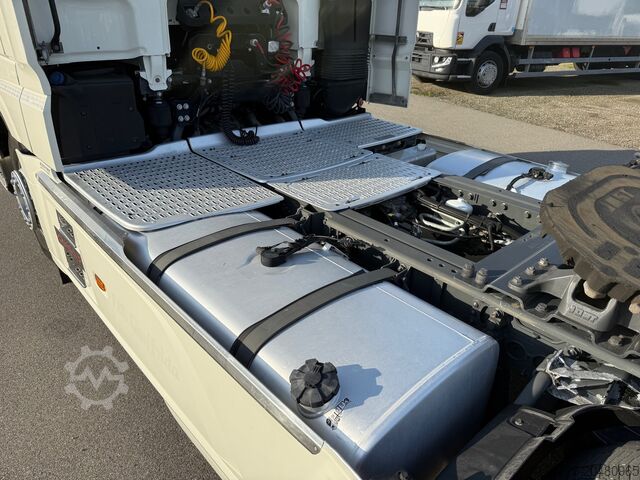 Standard-Sattelzugmaschine DAF xf 480