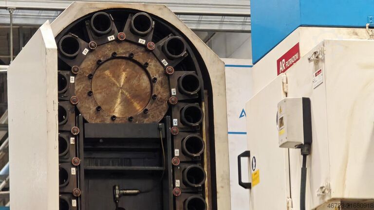 Horizontal-Bearbeitungszentrum OKK HM 600