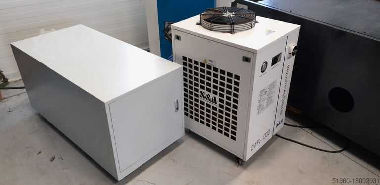 Laserschneider Wycinarka laserowa do stali SUDA FC 1530 Wycinarka laserowa do stali SUDA FC 1530