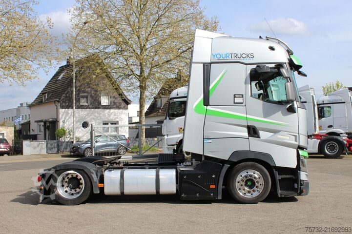 Volumen SZM Renault T480 Retarder Hi-Sleeper 2 Tanks Alu-Felgen