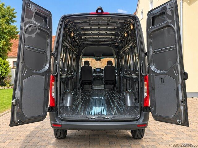 Van Mercedes-Benz Sprinter 319 CDI 4x4 Allrad 9-G Automatik L4H2