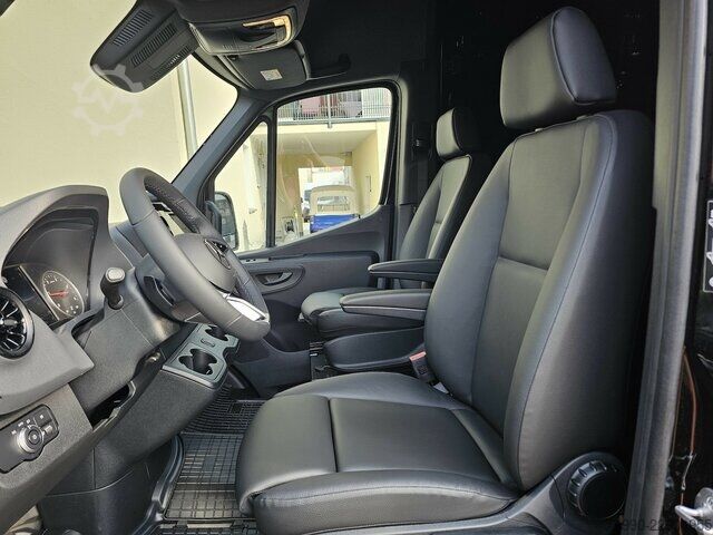 Van Mercedes-Benz Sprinter 319 CDI 4x4 Allrad 9-G Automatik L4H2