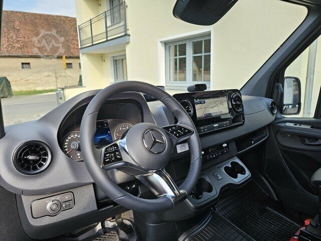 Van Mercedes-Benz Sprinter 319 CDI 4x4 Allrad 9-G Automatik L4H2