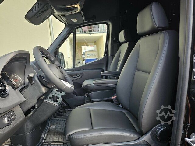 Van Mercedes-Benz Sprinter 319 CDI 4x4 Allrad 9-G Automatik L4H2