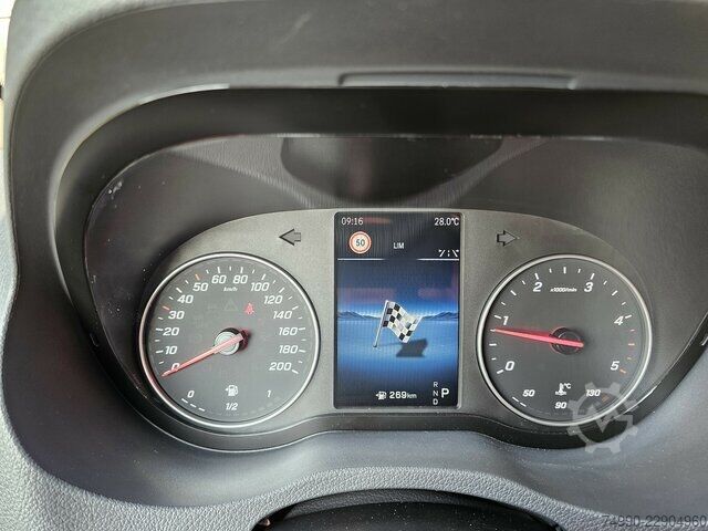 Van Mercedes-Benz Sprinter 319 CDI 4x4 Allrad 9-G Automatik L4H2