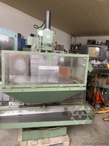 Werkzeugfräsmaschine Tos FNGJ 40