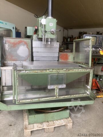 Werkzeugfräsmaschine Tos FNGJ 40