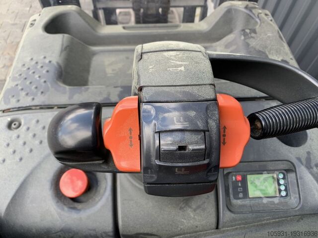 Niederhubwagen Linde D12SP