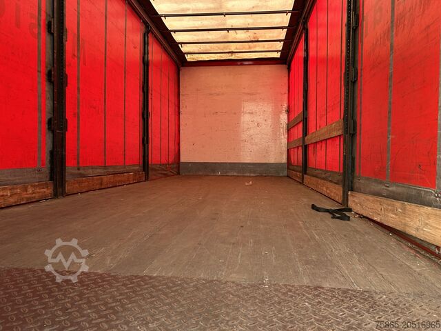 Schiebeplane DAF LF 210 FA / 12 Ton / 557 dlm / Curtainside / Lo...