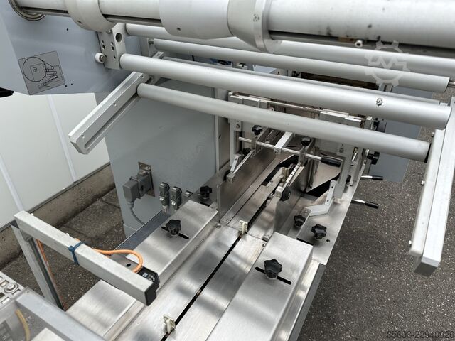 Ilapak Smart flow pack machine ILAPAK Smart