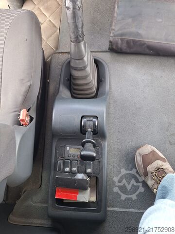 Transporter mit Koffer MAN TGL 8.180N