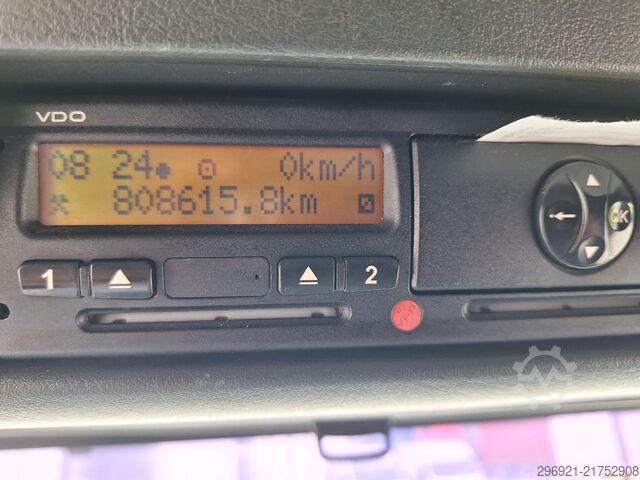 Transporter mit Koffer MAN TGL 8.180N