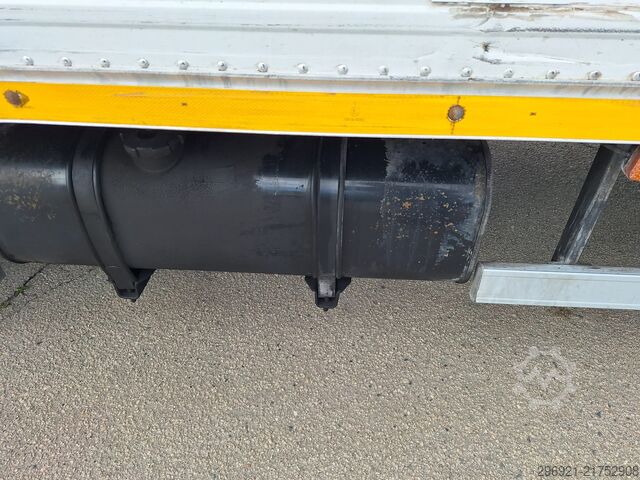 Transporter mit Koffer MAN TGL 8.180N