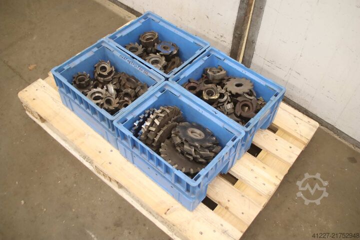 Roller end mill disc cutter 99.6 kg unbekannt Aufnahme 32 mm 125Wx12x32 HSS