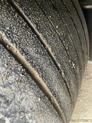 Open semitrailer with tarp Schmitz Cargobull SCB S2 SCS 18/1-13.62 Curtainsider