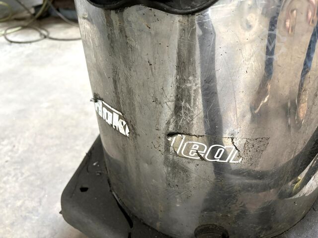 Industrial vacuum cleaner Industrial Vacuum Cleaner 