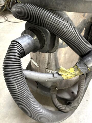 Industrial vacuum cleaner Industrial Vacuum Cleaner 