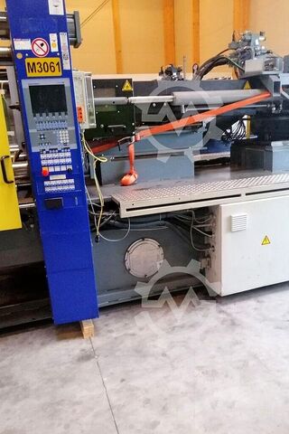 Injection molding machine BATTENFELD 4500/4500.B4