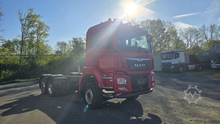 LKW-Fahrgestell MAN TGS 26.460 6x2