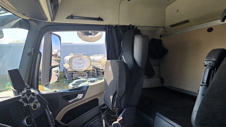 Standard SZM Mercedes Benz Actros 1845   MOTORSCHADEN