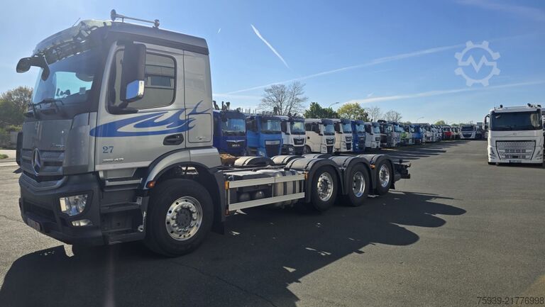 LKW-Fahrgestell Mercedes-Benz Antos 3243 8x2