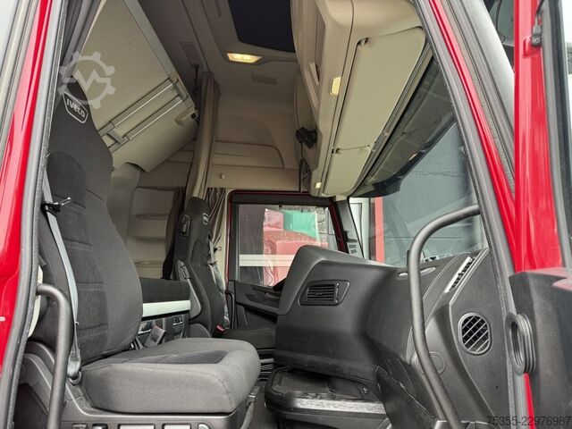Standard tractor unit IVECO S-WAY AS440S48 EU6d Intader VollSpoiler ACC LED