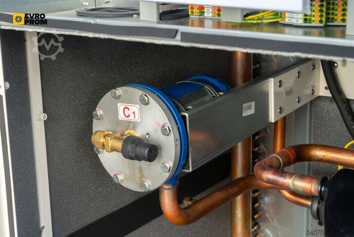 Chiller New Aircooled chiller CLIVET WSAT XEE 402 101 KW. 2025 yom