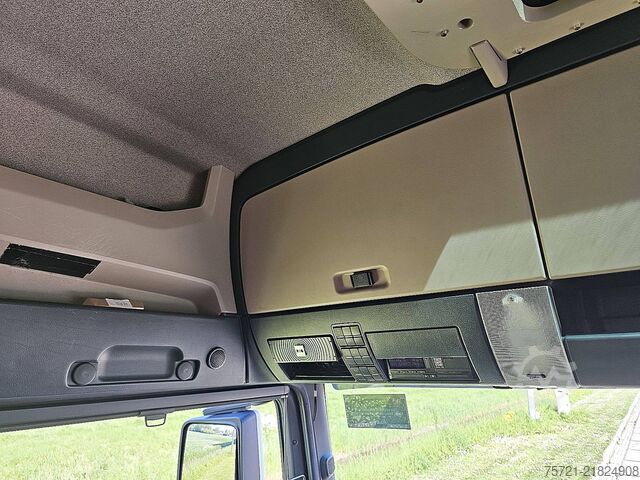 Standard-SZM M.A.N. 33.580 TGX