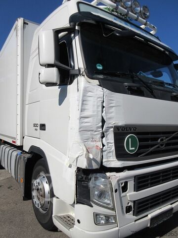 LKW mit Kofferaufbau volvo FH 500 Koffer LBW Standklima