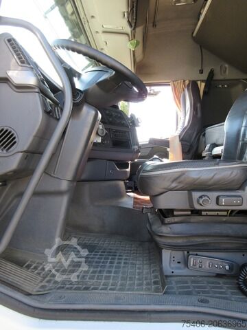 LKW mit Kofferaufbau volvo FH 500 Koffer LBW Standklima