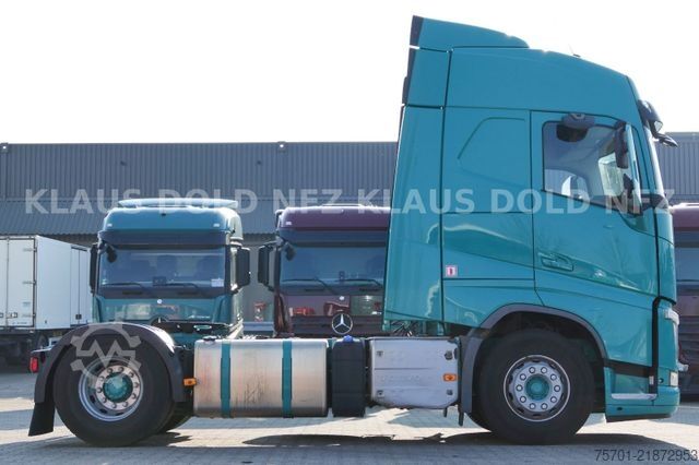 Standard tractor unit RENAULT FH 460 Globetrotter Kühlbox Euro 6