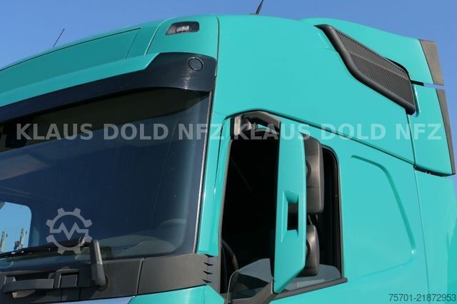 Standard tractor unit RENAULT FH 460 Globetrotter Kühlbox Euro 6