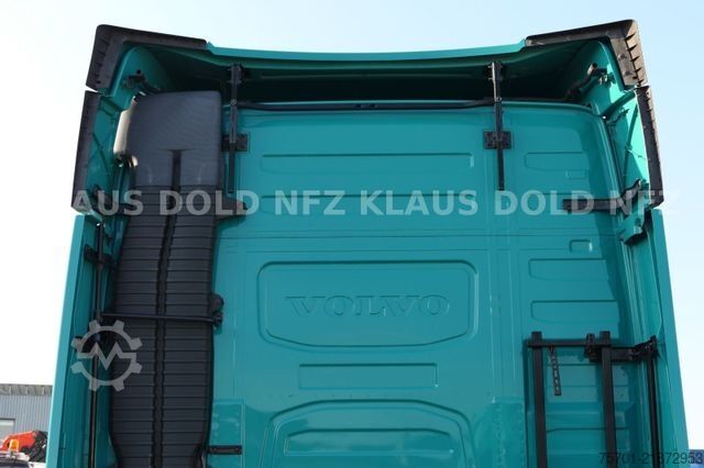Standard tractor unit RENAULT FH 460 Globetrotter Kühlbox Euro 6