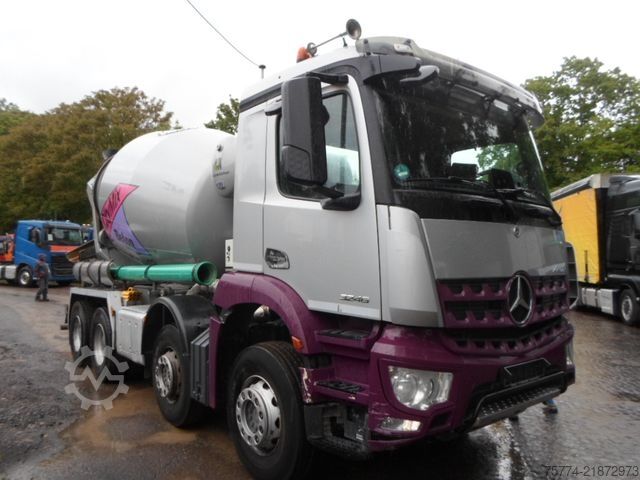 Concrete mixer truck MERCEDES-BENZ 3246/8x4/ Betonmischer