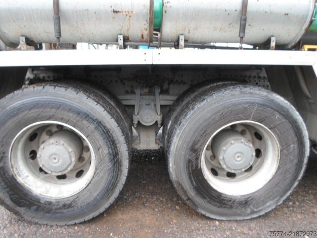 Concrete mixer truck MERCEDES-BENZ 3246/8x4/ Betonmischer
