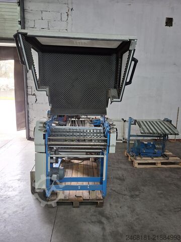 Unicut 740 cutting machine and bundling machine Unigraphica Unicut 740 i S-74-3